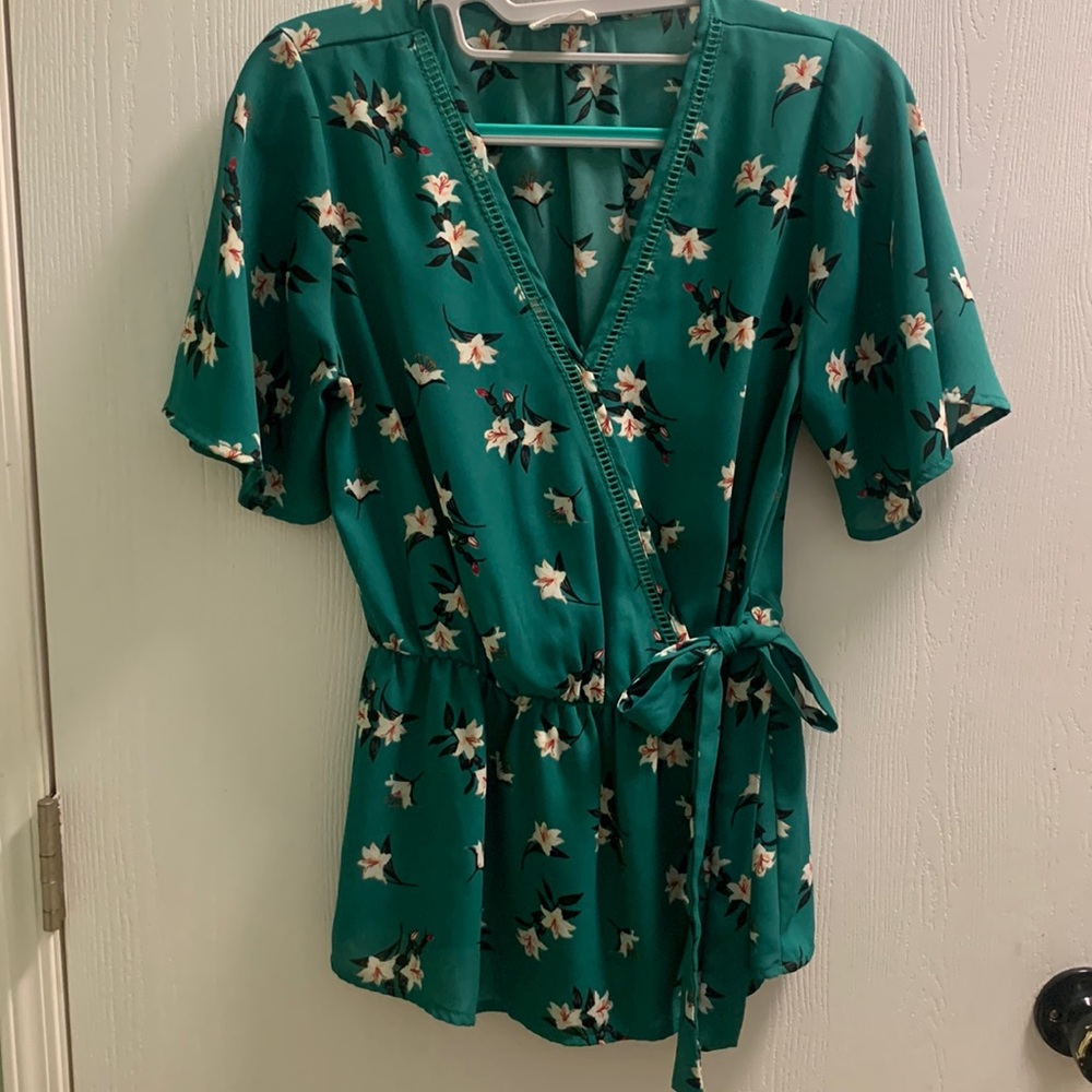 Flowered Peplum Shortsleeved Blouse